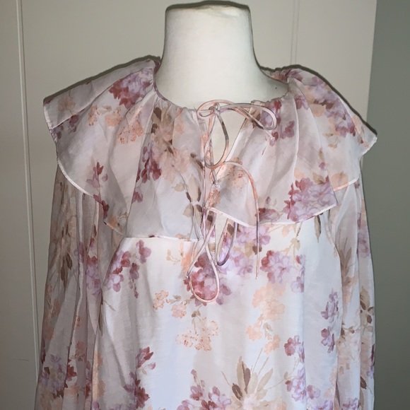 H&M floral top - Picture 1 of 8